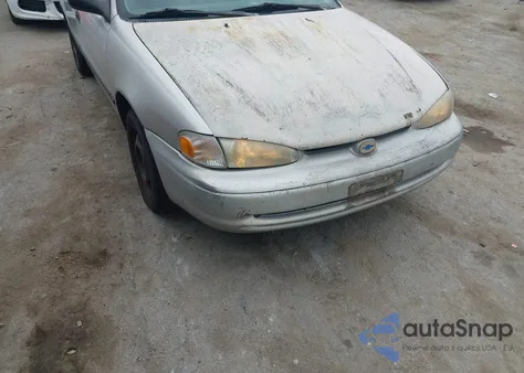 2000 Chevrolet Prizm z USA, uszkodzony, nr VIN 1Y1SK5283YZ424746